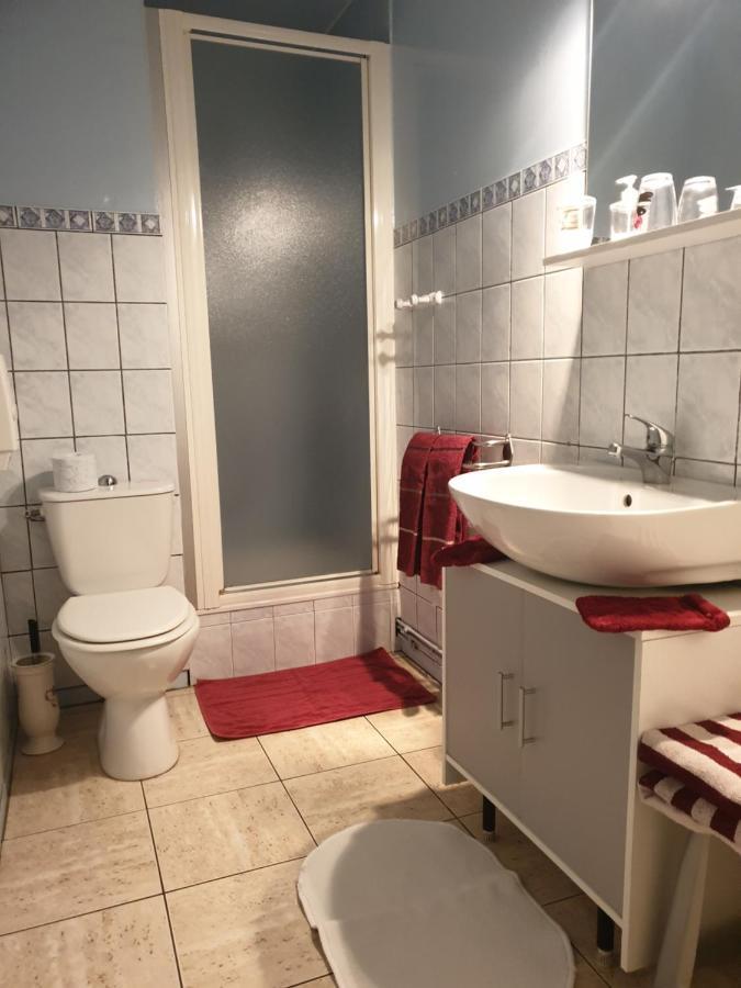 Les Garennes Bed & Breakfast Favières Екстериор снимка